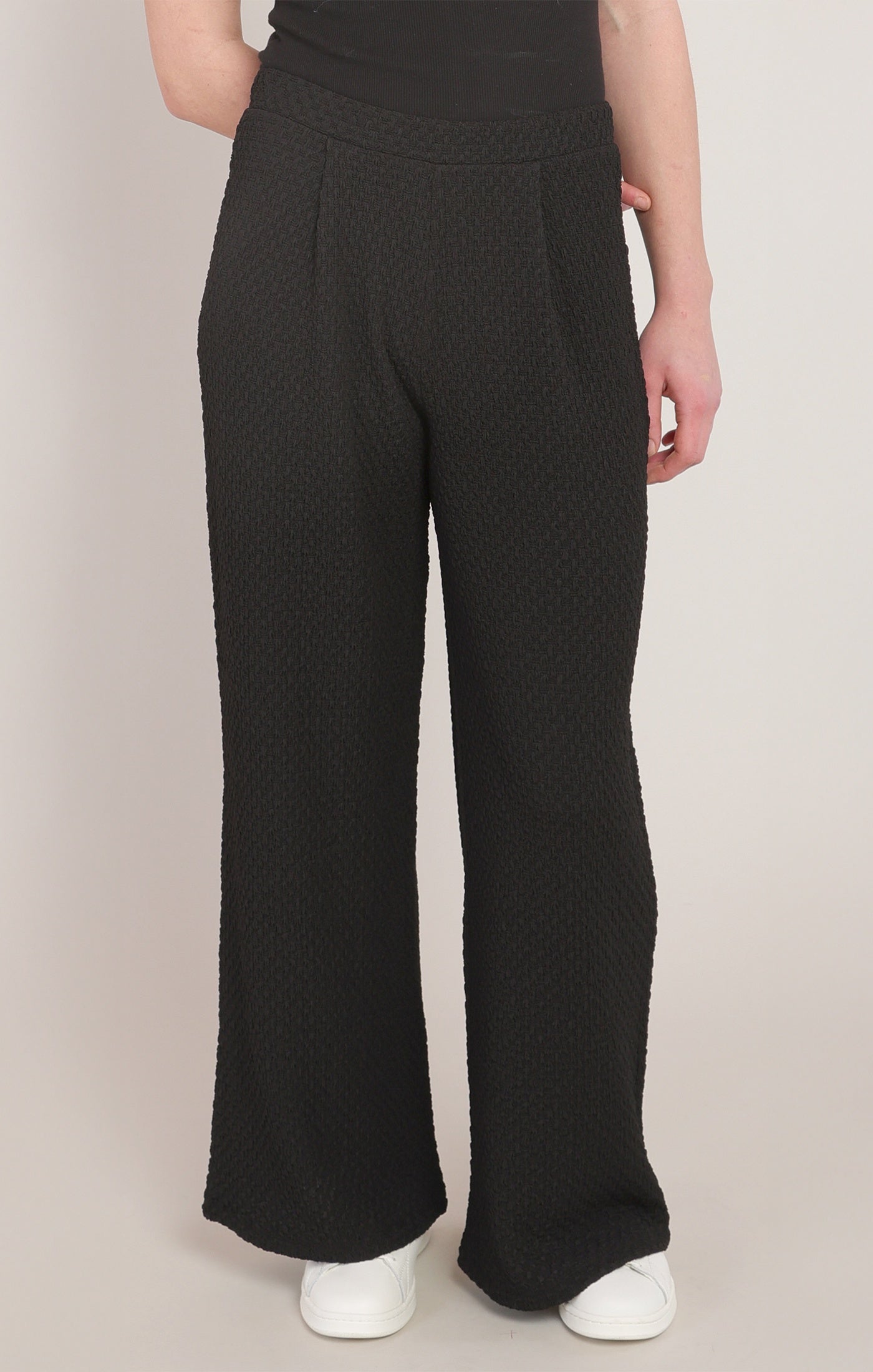 Textured Wide Leg Pant