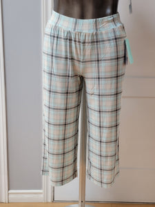 Soft Plaid Print Pajama Capri