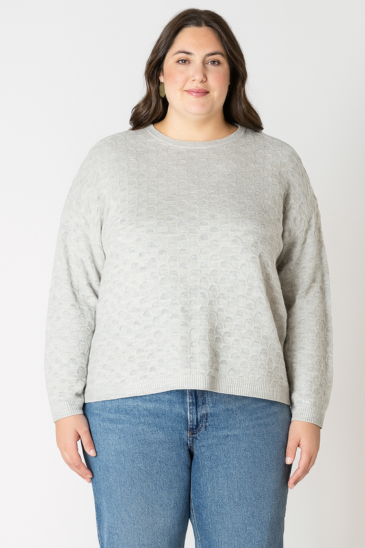SCALLOPED STITCH SWEATER